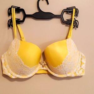 Victoria's Secret Lined demi bra